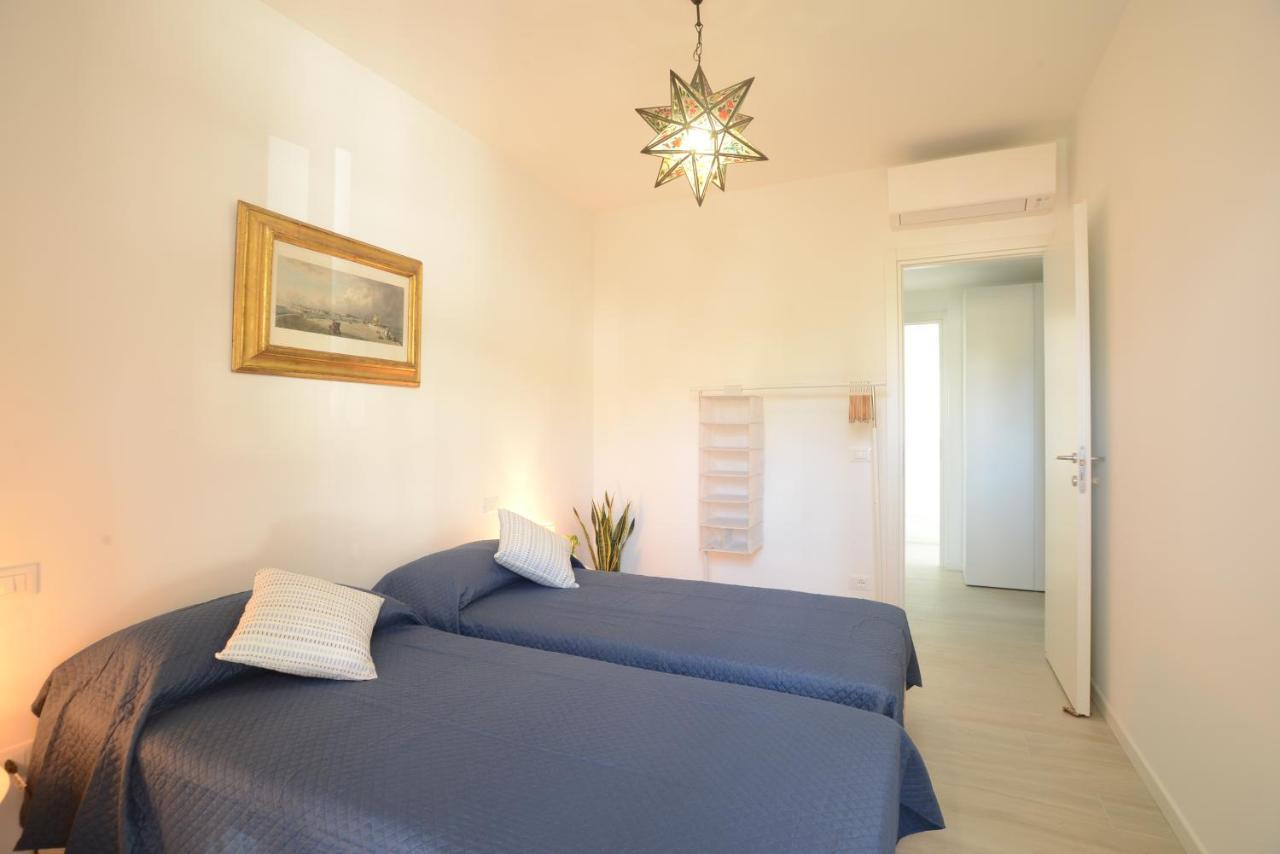 Casa Fiorenza Parcheggio Privato Sanremo Bagian luar foto