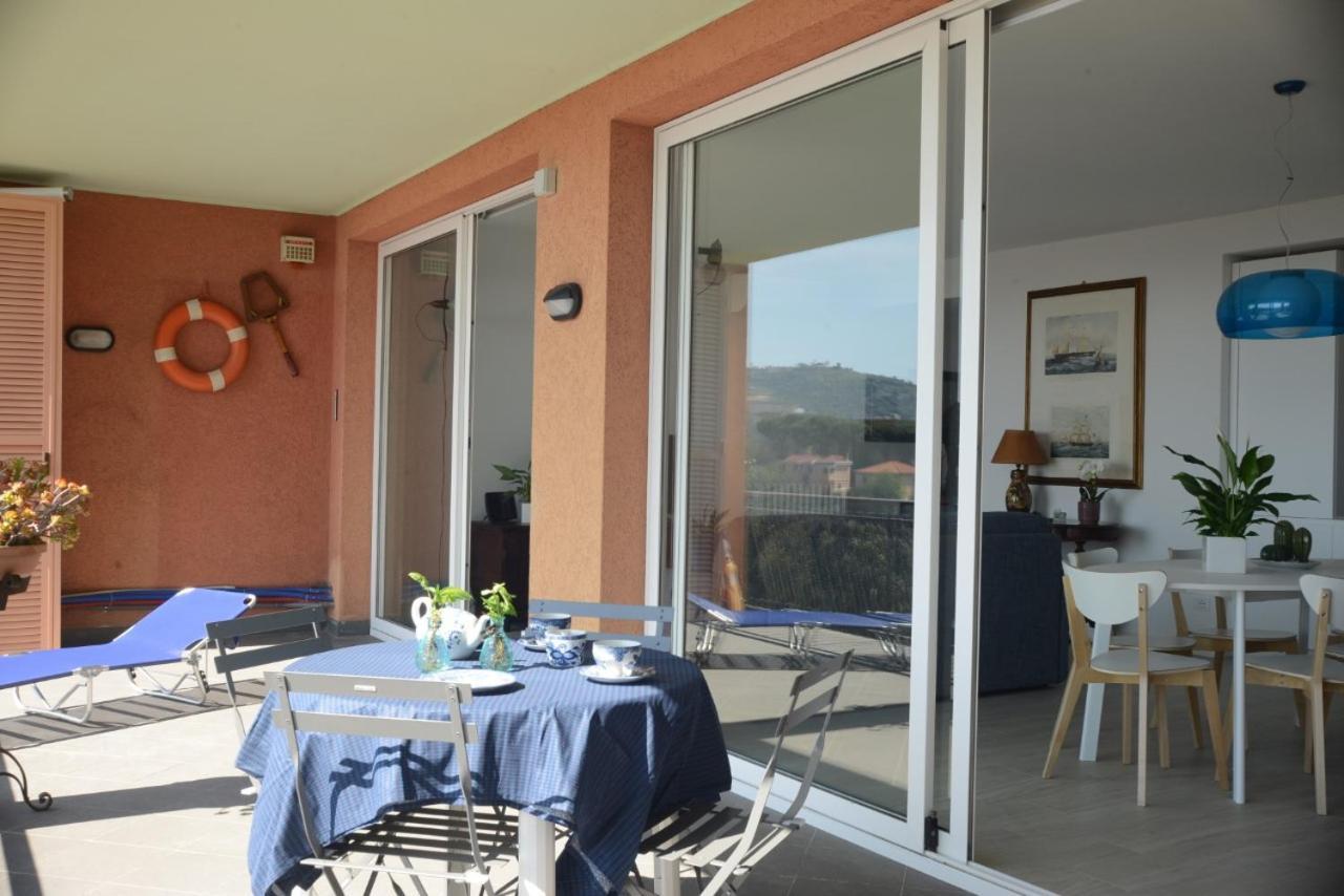 Casa Fiorenza Parcheggio Privato Sanremo Bagian luar foto