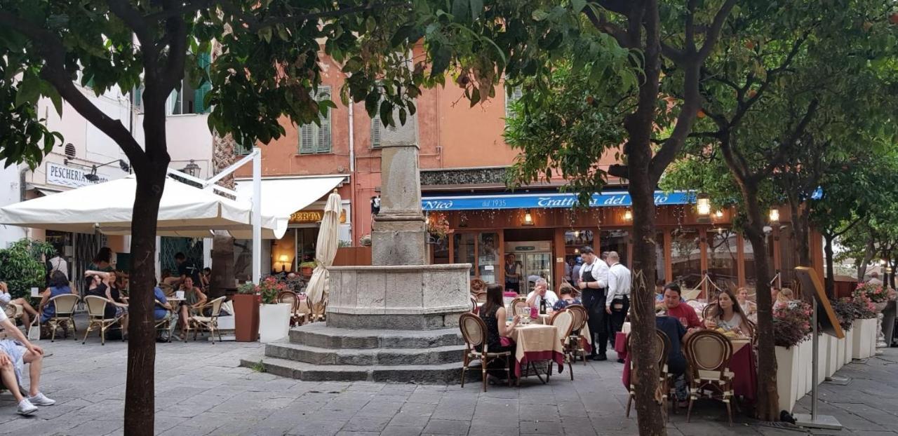 Casa Fiorenza Parcheggio Privato Sanremo Bagian luar foto