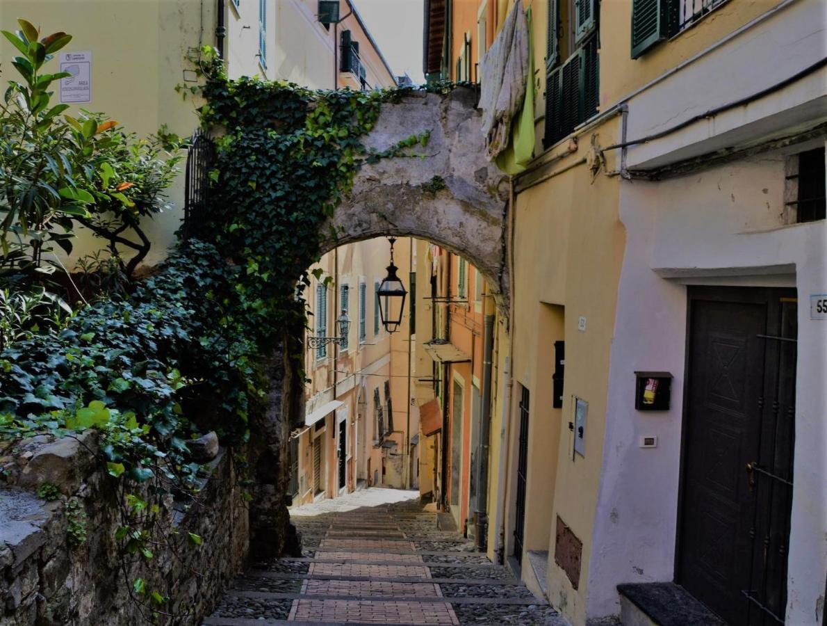 Casa Fiorenza Parcheggio Privato Sanremo Bagian luar foto