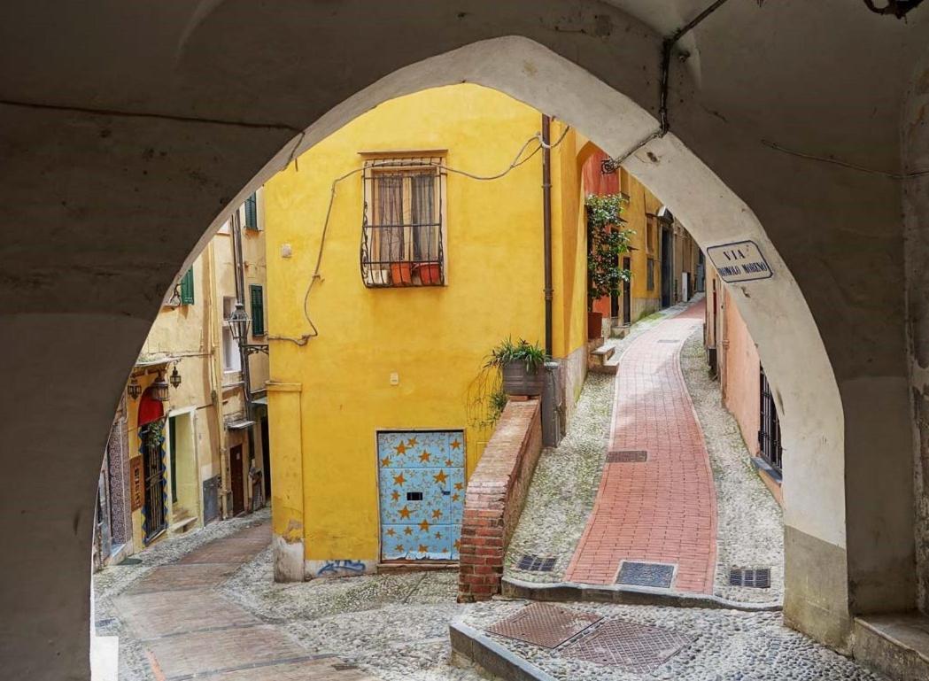 Casa Fiorenza Parcheggio Privato Sanremo Bagian luar foto